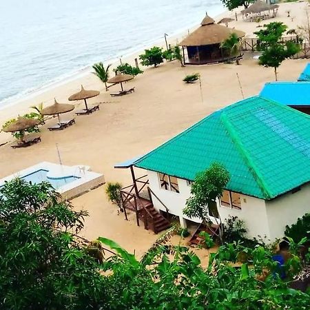 Gem Beach Resort Bure Town Exterior foto